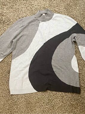 Chico's Men's Gray, Light Gray & Black Abstract Turtleneck Sweater
